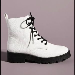 Coconuts by Matisse Lotus Boots